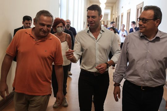 kaselakis famelos